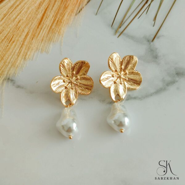 AMAYA EARRING