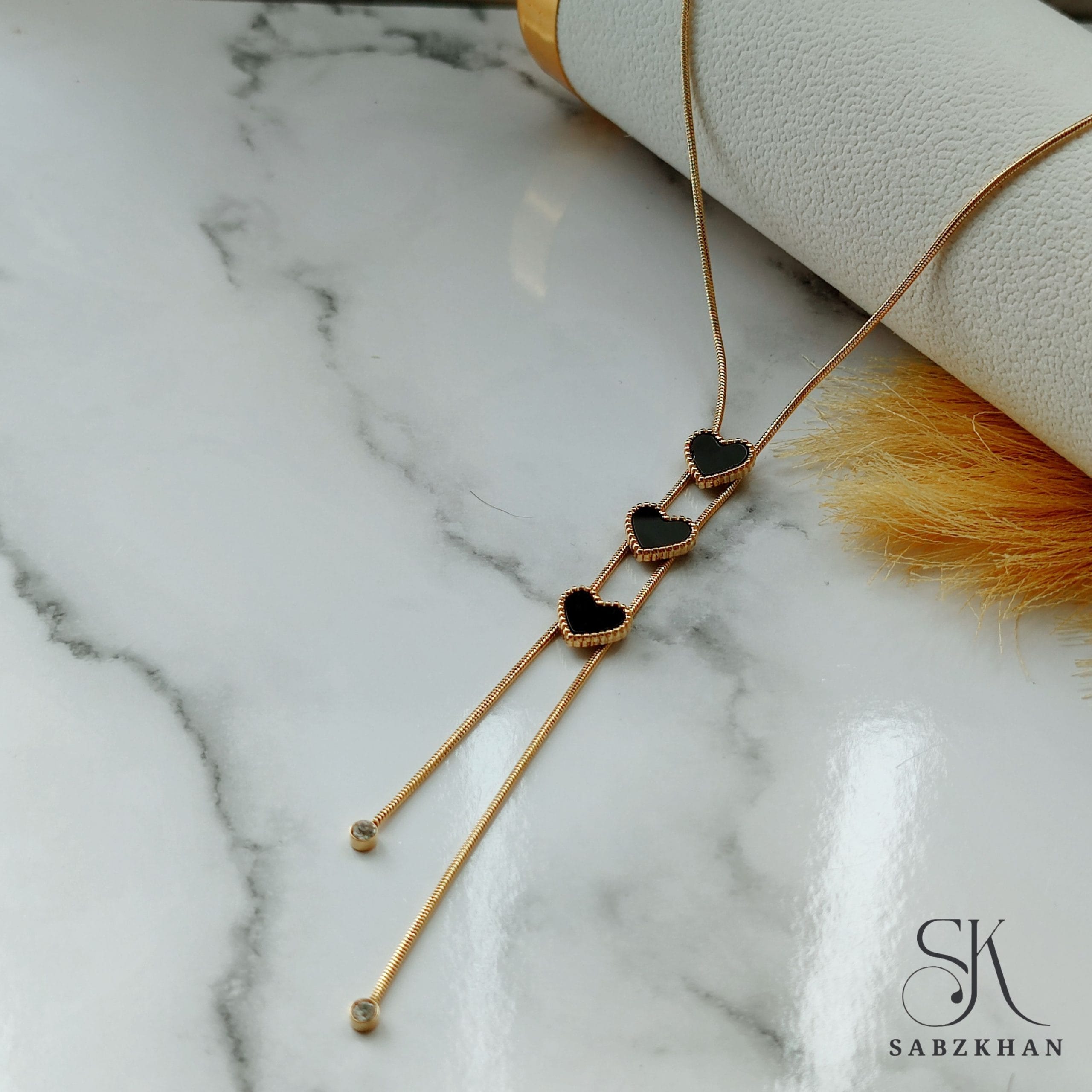 AIMAN NECKLACE