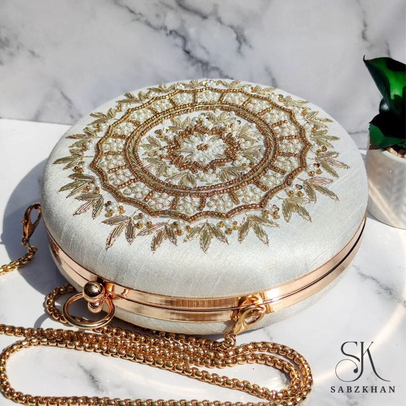 ANJUMAN-BANU CLUTCH - Image 4