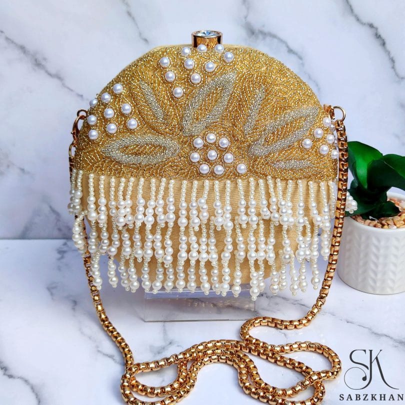 GHAZAL-BANU CLUTCH