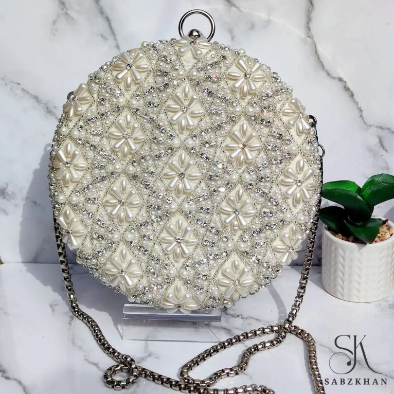 MUMTAZ-MAHAL CLUTCH