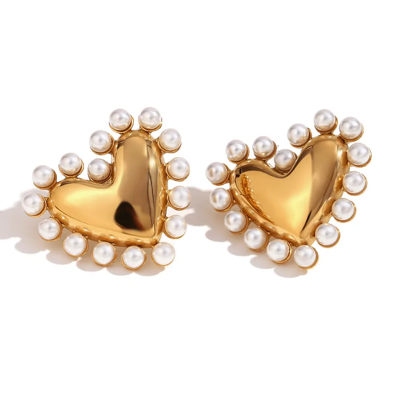 BOLD PEARL HEART EARRINGS